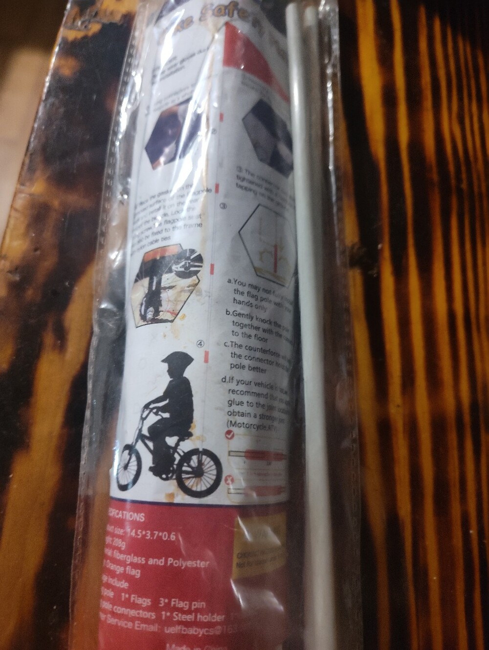 Bicycle Safety Flag Pole and Flag - Red/White